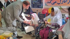 معلولین 2 300x169 - مدیریت شهری و شورای اسلامی برای رفع مشکلات اساسی جامعه معلولین تلاش می‌کند